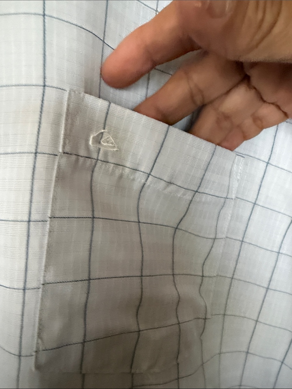Quiksilver Men’s Pale Blue Grid Short-Sleeve Button-Up Shirt - Picture 2 of 6